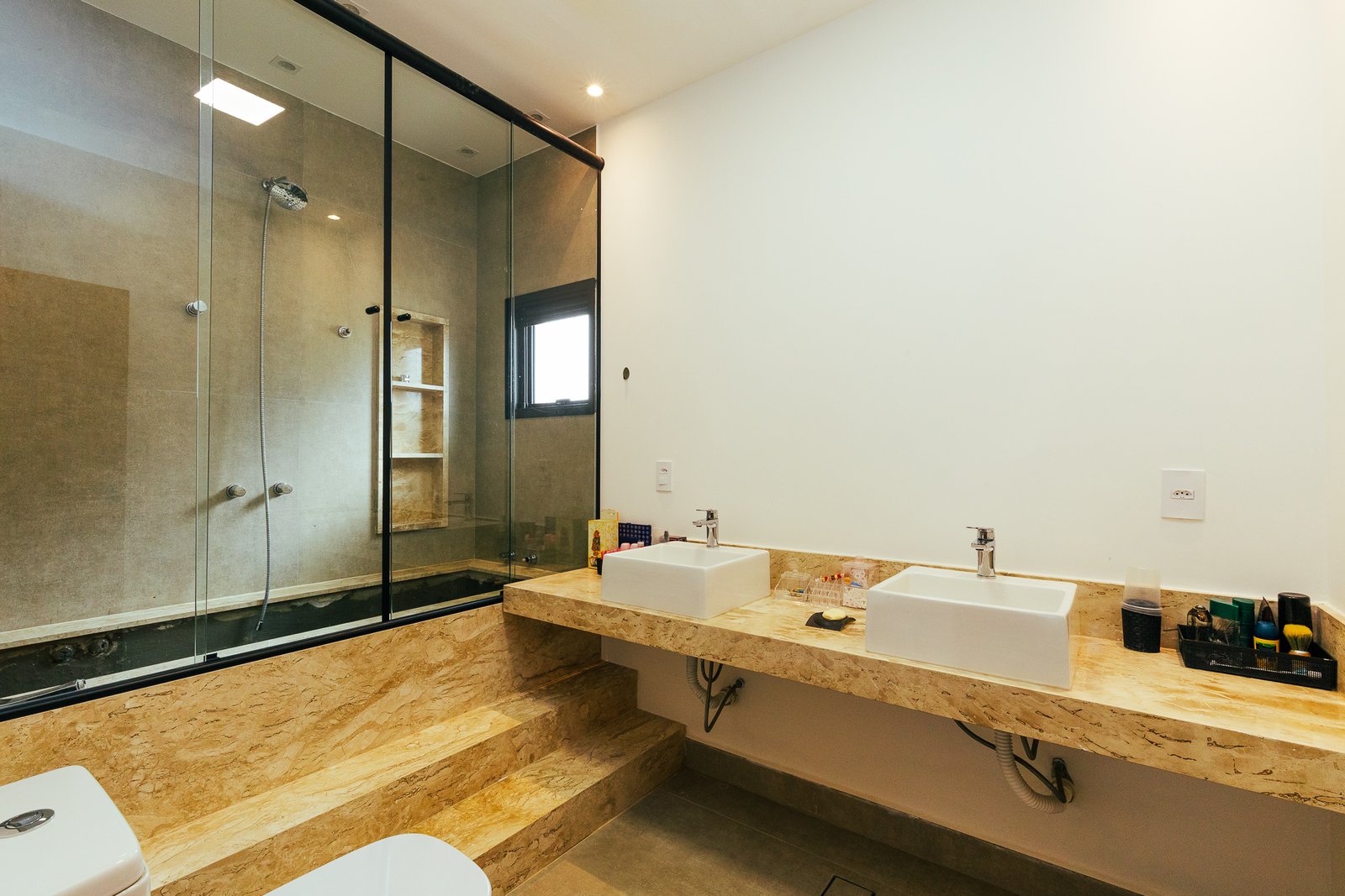 Casa térrea a venda  em Itupeva-SP. 4 quartos, Colinas de Inhandjara- R$ 1.800.000,00