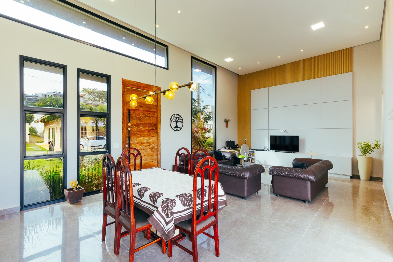 Casa térrea a venda  em Itupeva-SP. 4 quartos, Colinas de Inhandjara- R$ 1.800.000,00