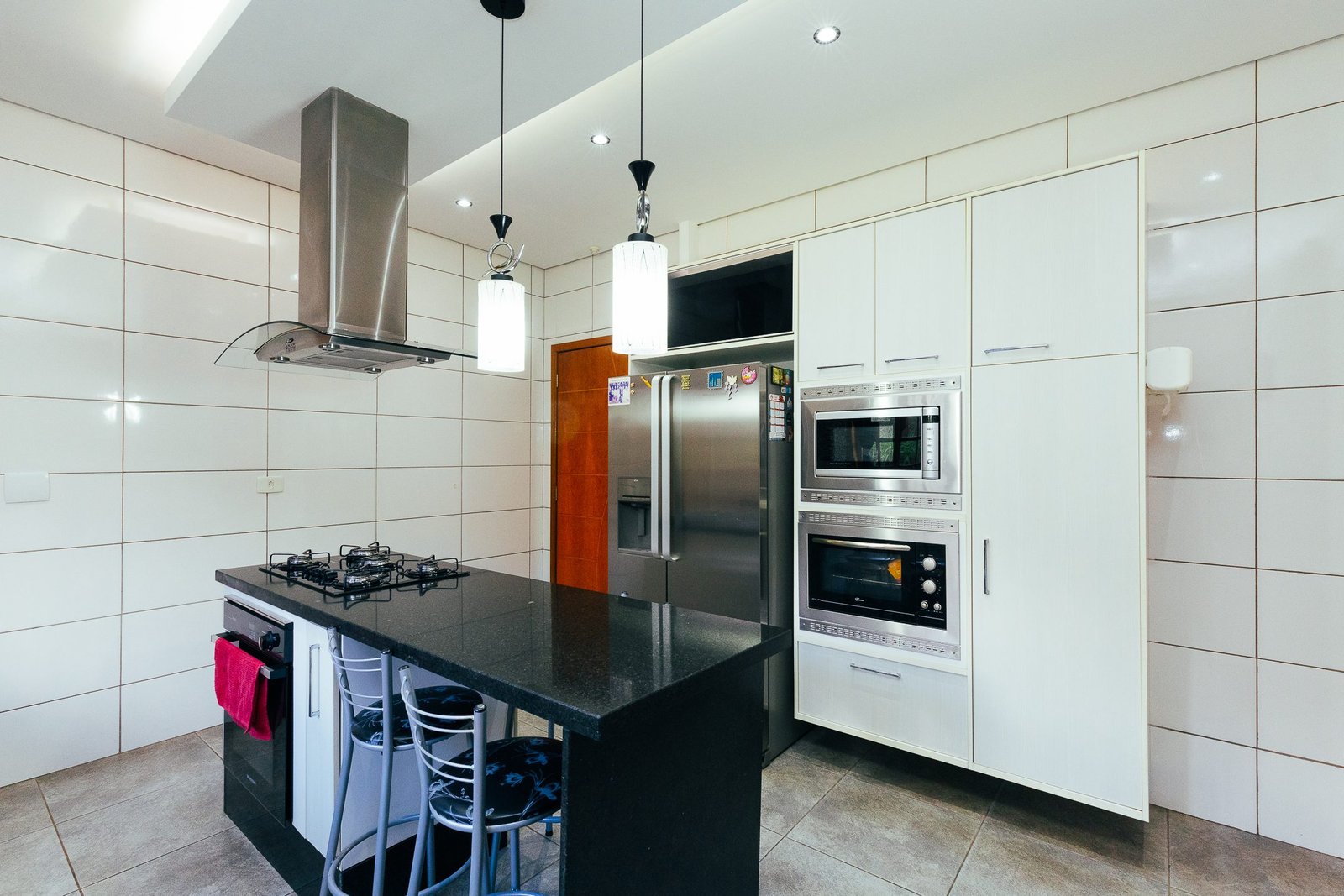 Casa a venda em Itupeva-SP. Com 6 quartos, 440,56m², Condomínio Village Morro Alto/ R$ 2.100.000,00