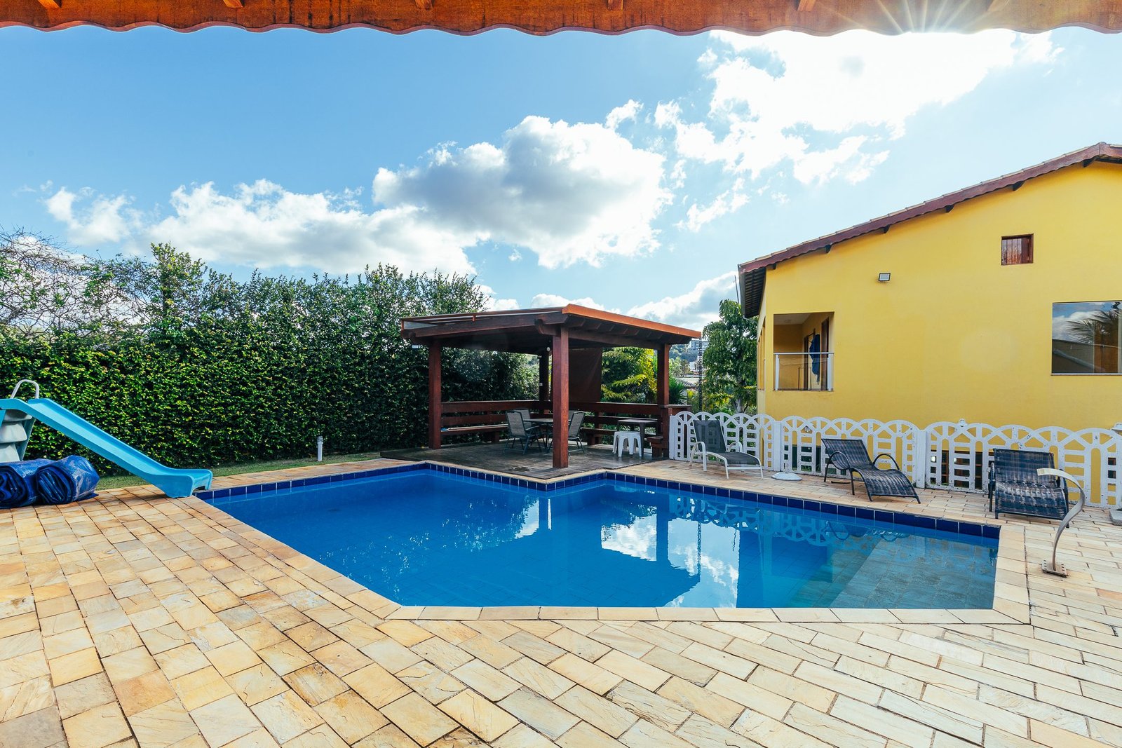 Casa a venda em Itupeva-SP. Com 6 quartos, 440,56m², Condomínio Village Morro Alto/ R$ 2.100.000,00