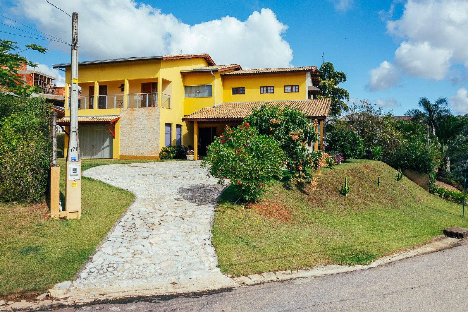 Casa a venda em Itupeva-SP. Com 6 quartos, 440,56m², Condomínio Village Morro Alto/ R$ 2.100.000,00